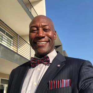 Meet your Posher, Ray